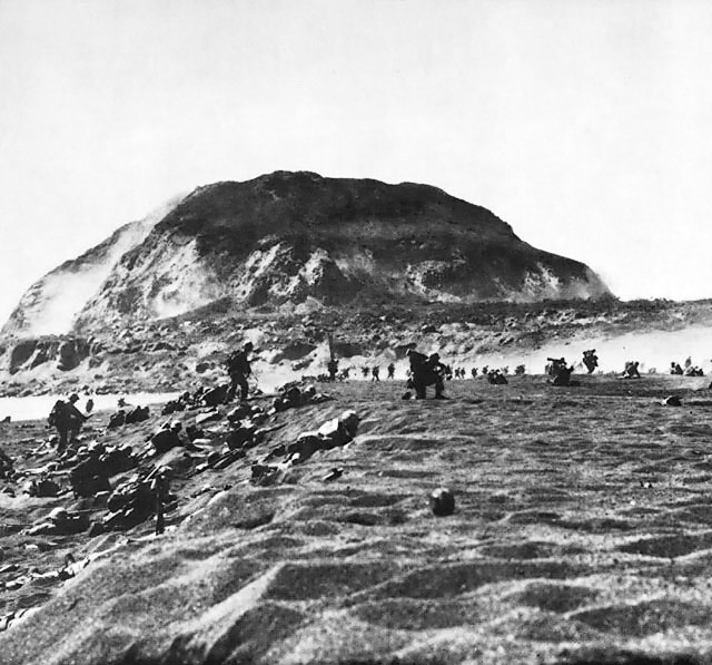 硫黄島の戦い　上陸