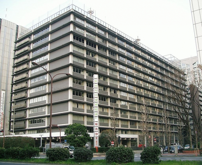 4月1日　「日本郵政公社」設立：2003年